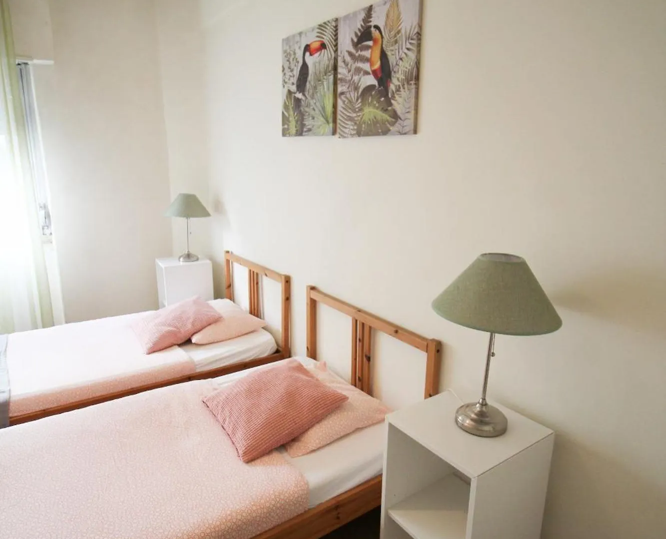 Oriente Dna Studios III Lisbon Apartment