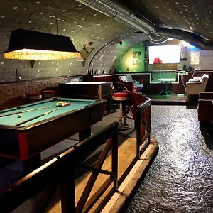 https://whole-basement-former-pub-5-for-stag-do.inbudapesthotels.com